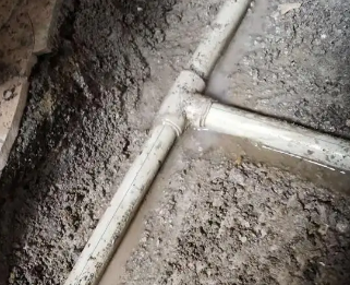 白碱滩漏水维修电话