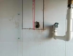 如何判断和白碱滩卫生间漏水维修